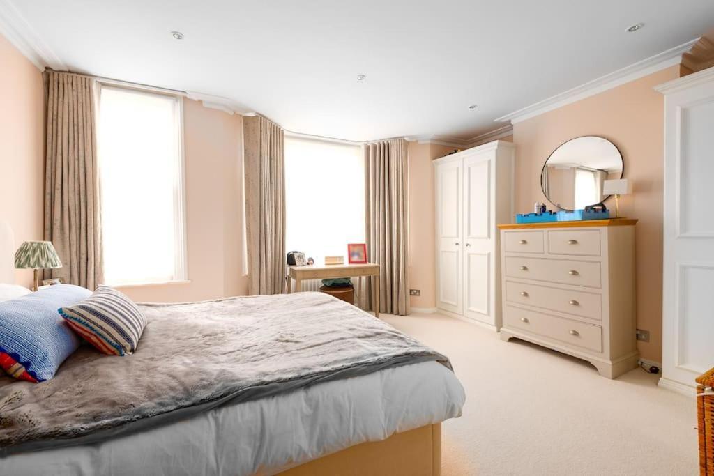 Pbc Perfect Family For Visiting Wimbledon Londres