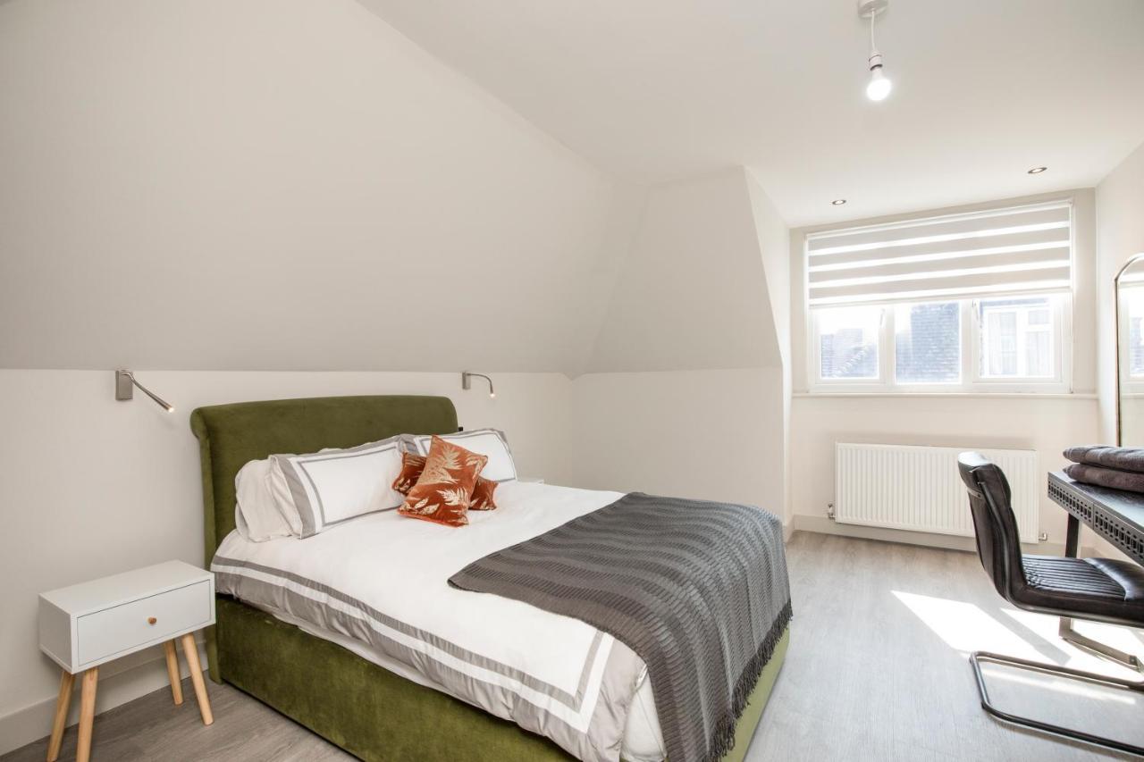 Luxury Spacious Modern New -fully Equipped Apartamento