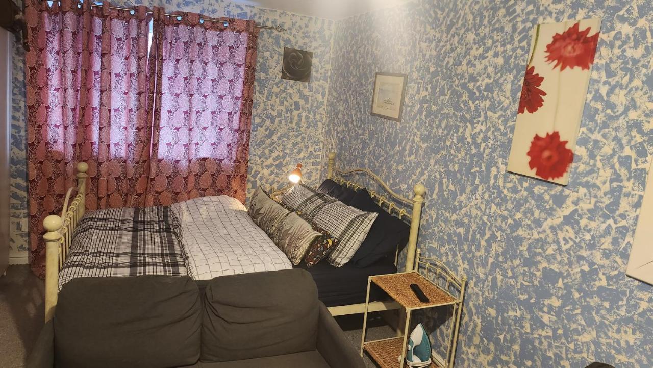 Moris Homestay London
