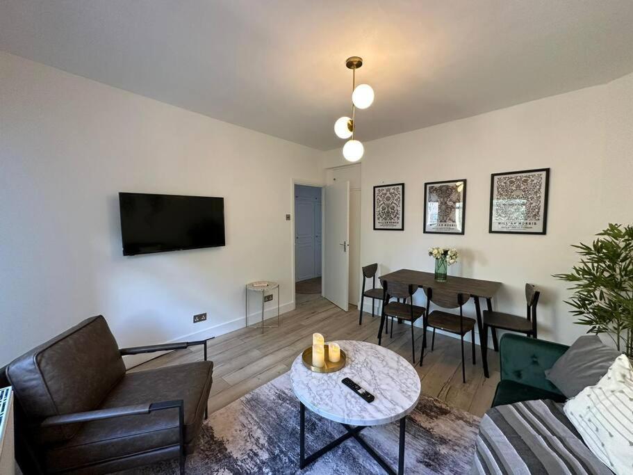 Apartamento Hammersmith - 2 Bedroom Flat *