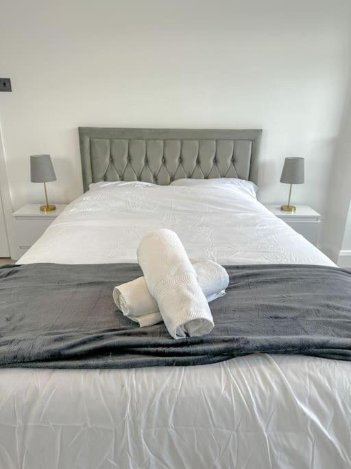 Comfortable In 3 Bed House Londres