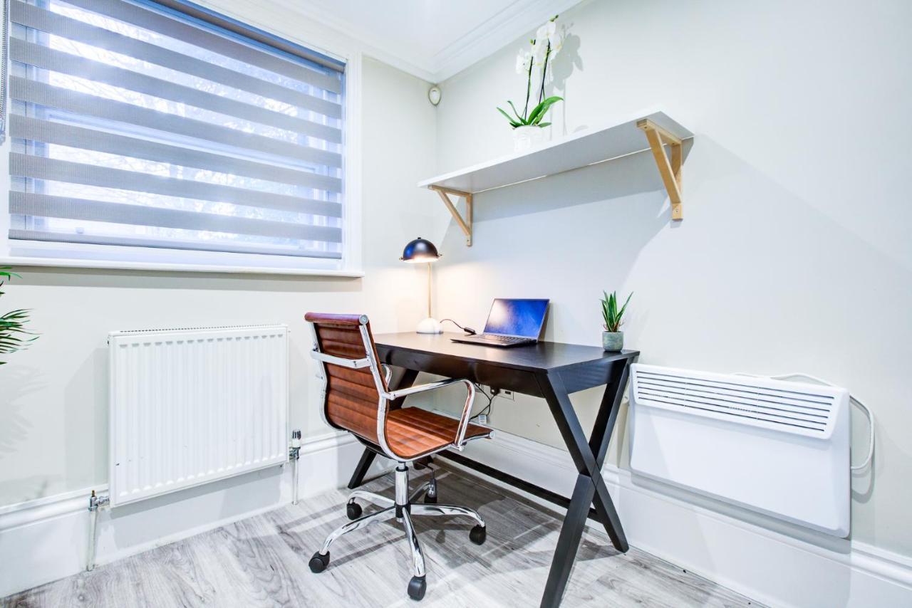 Hybrid Resi - London, Battersea Near Power Station *