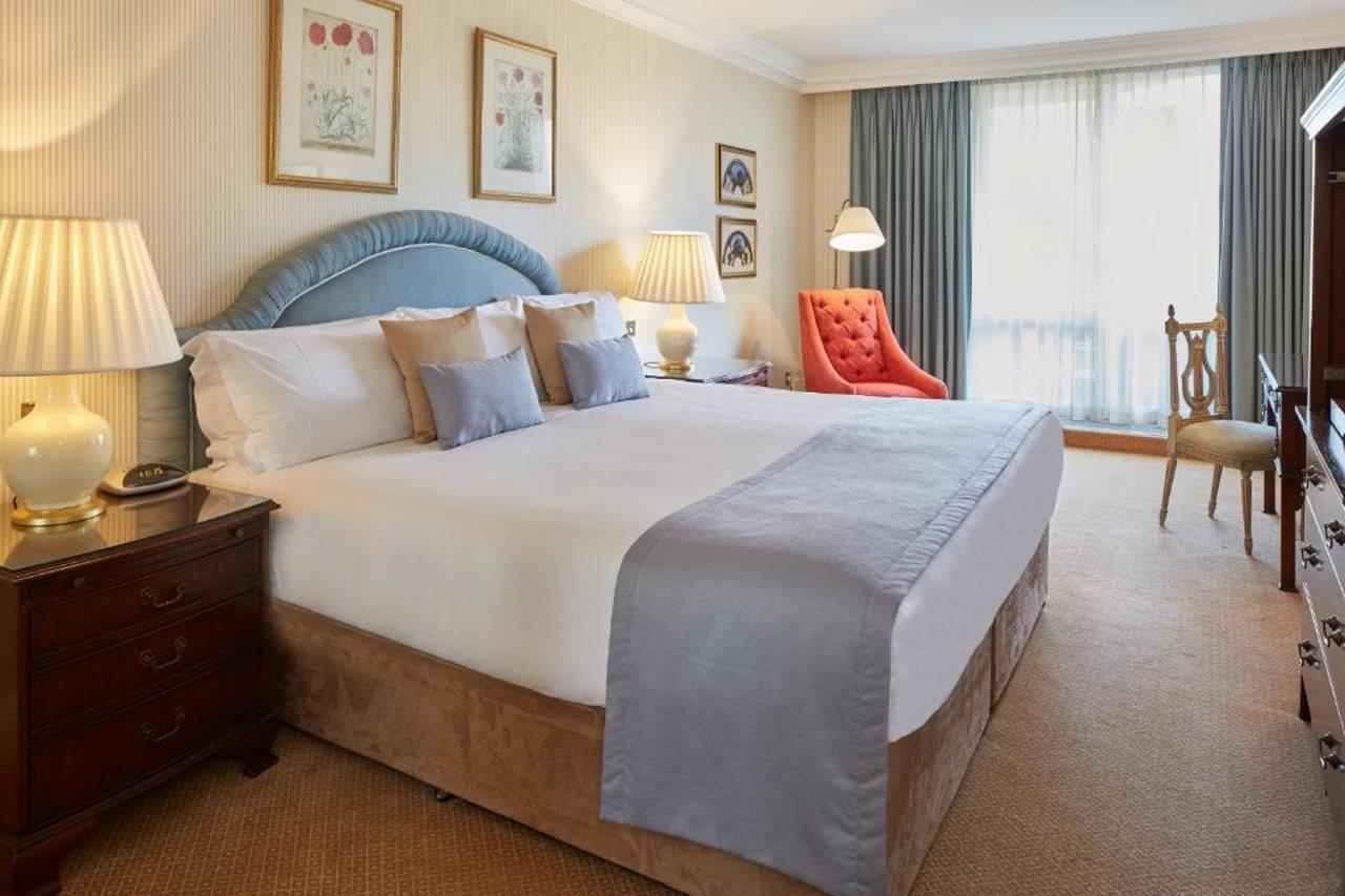 Cheval Thorney Court At Hyde Park Apartahotel 5*