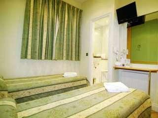 Westbury 3*