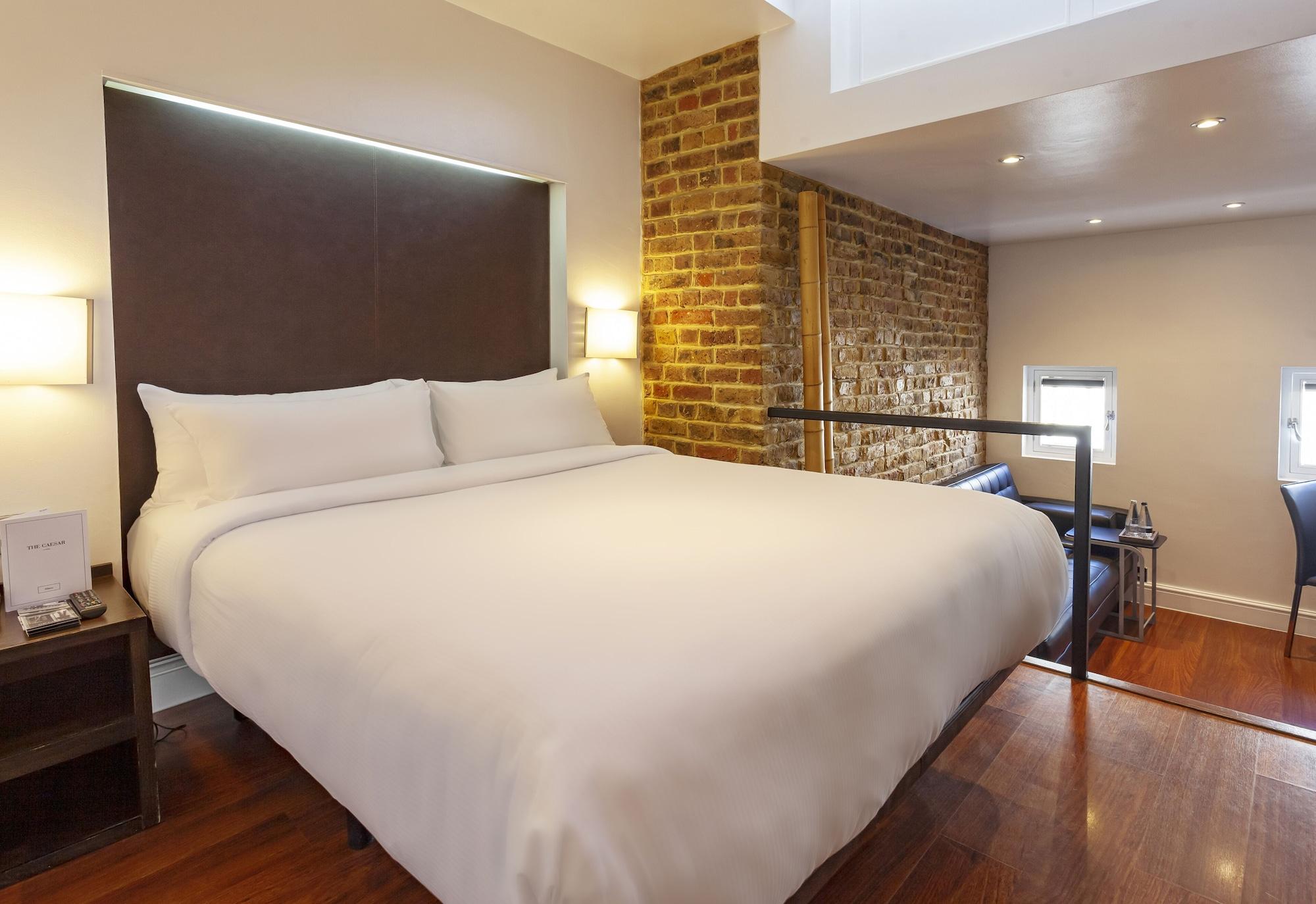 The Caesar Hotel Londres