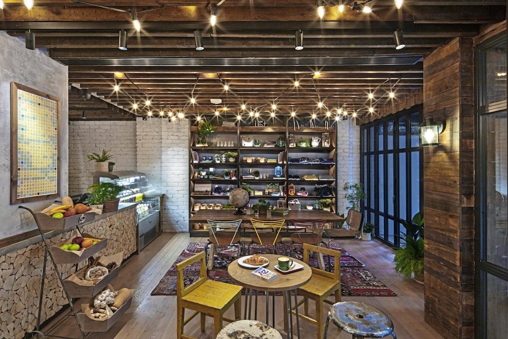 Treehouse Hotel London