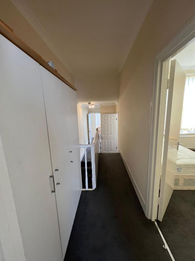 East 2 Bedroom Apartamento Londres