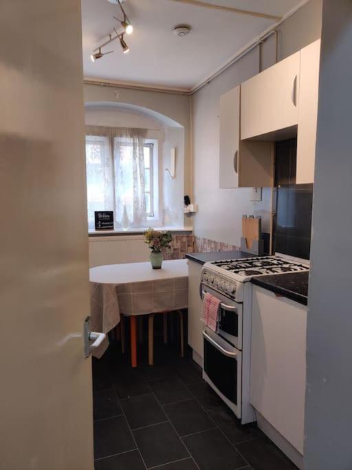Simply Shoreditch 1 Bed Space * Londres