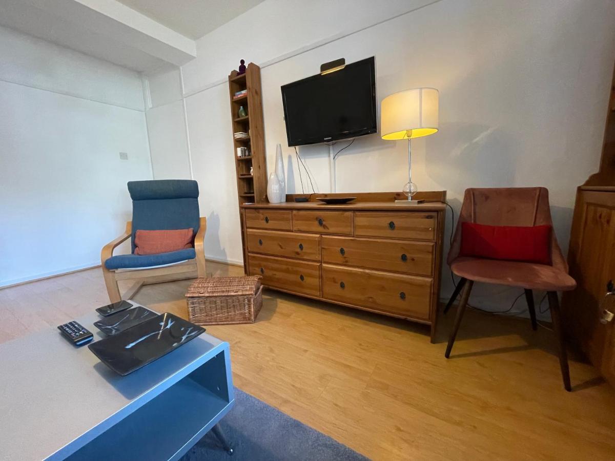 Very Flat In Close To Stockwell Station *