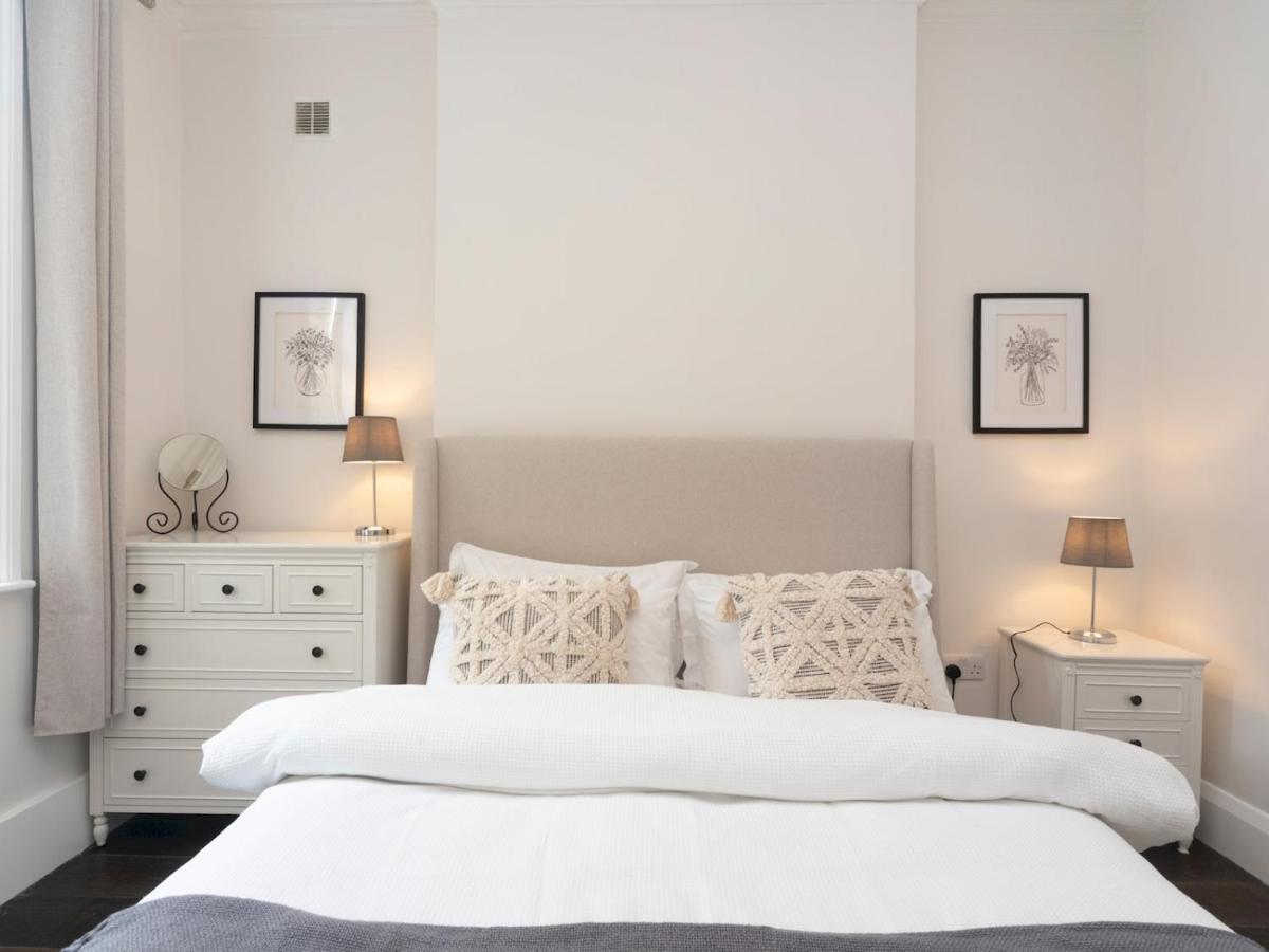 Pass The Keys Elegant Modern 2 Bed Flat Near Greenwich Park London