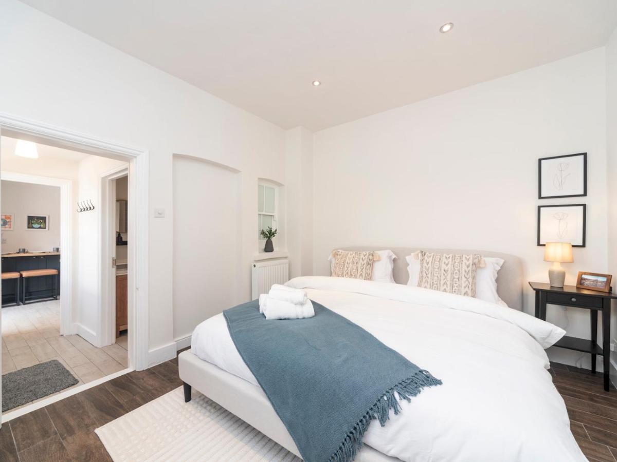 Pass The Keys Elegant Modern 2 Bed Flat Near Greenwich Park * London