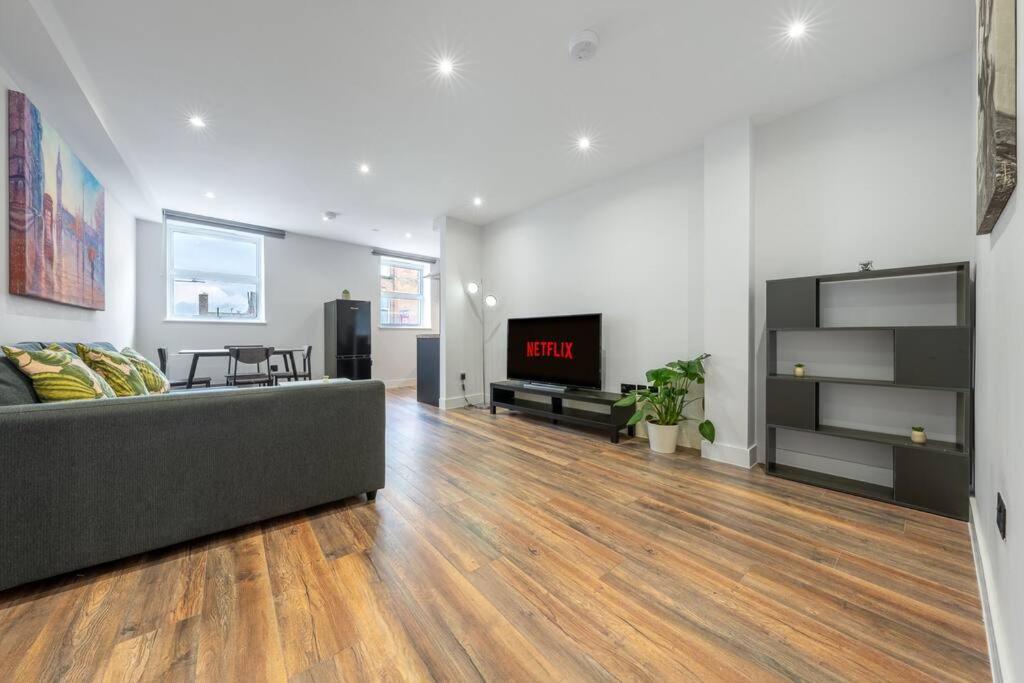 1 - North West Brand New Loft