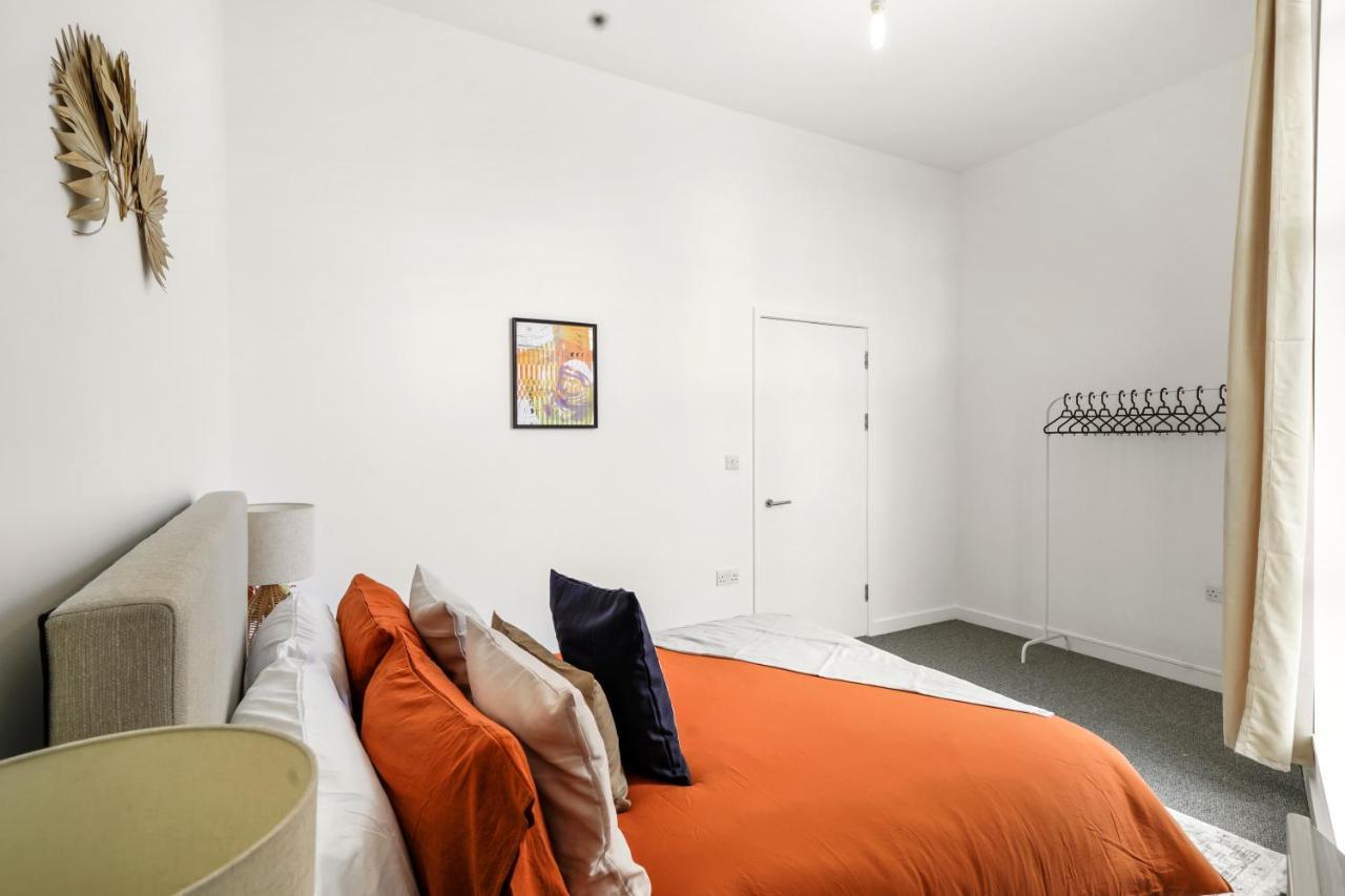 Luxury Canary Wharf 2 Bed Apt Apartment London