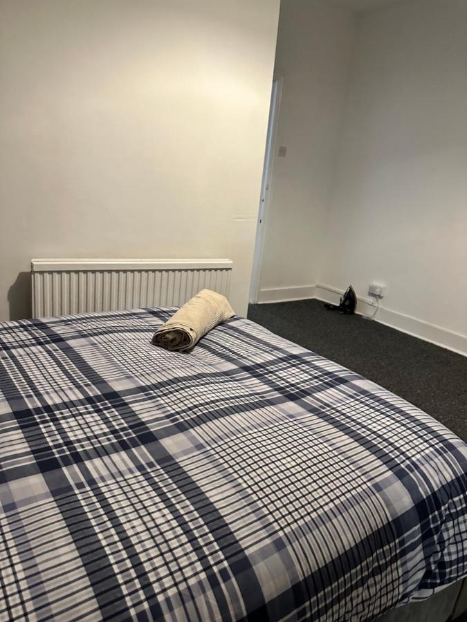 Casa de férias 3 Bedroom House With Garden In Tottenham