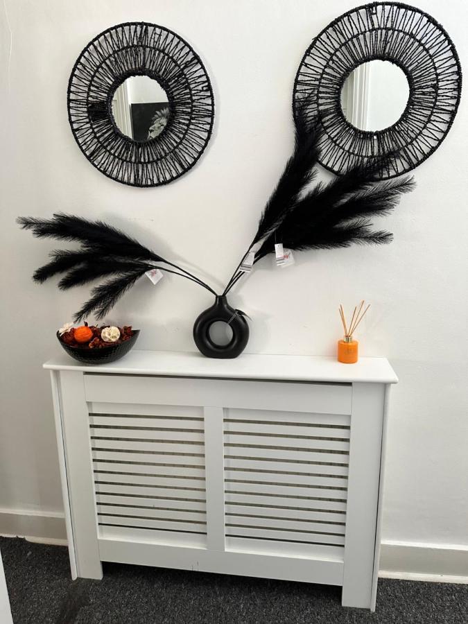 3 Bedroom House With Garden In Tottenham
