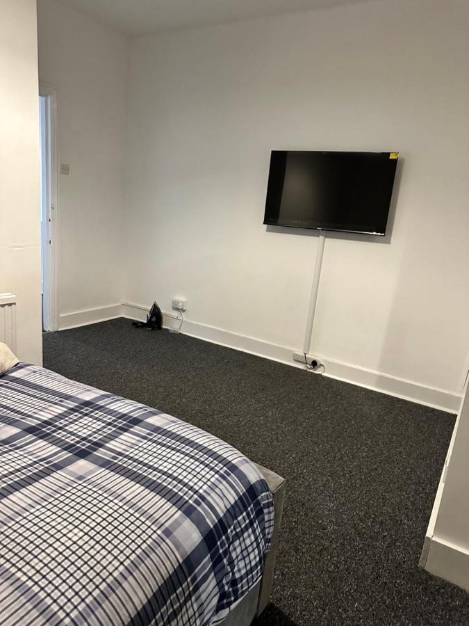 3 Bedroom House With Garden In Tottenham Casa de férias *