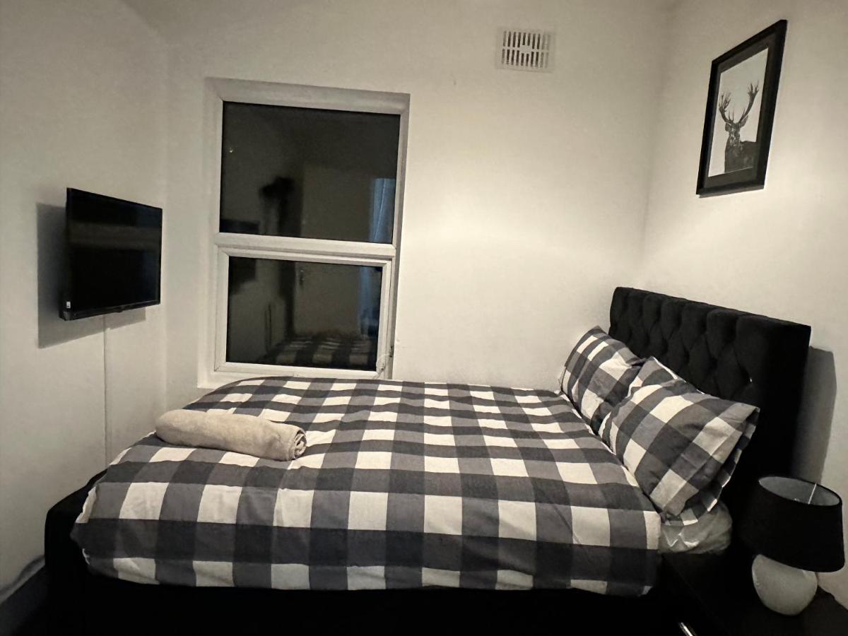 Casa de férias 3 Bedroom House With Garden In Tottenham Londres