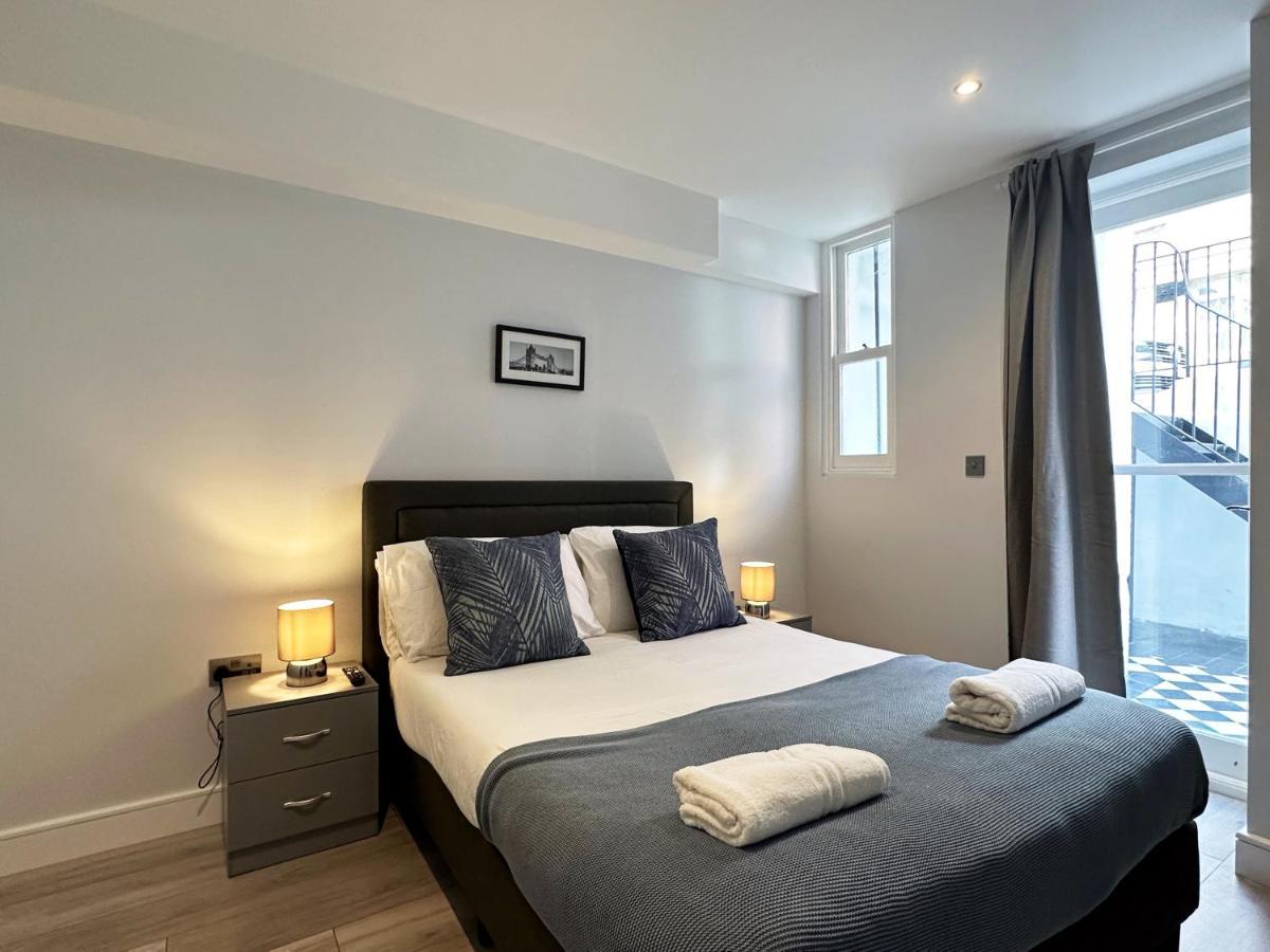Kevins Place Near Paddington *