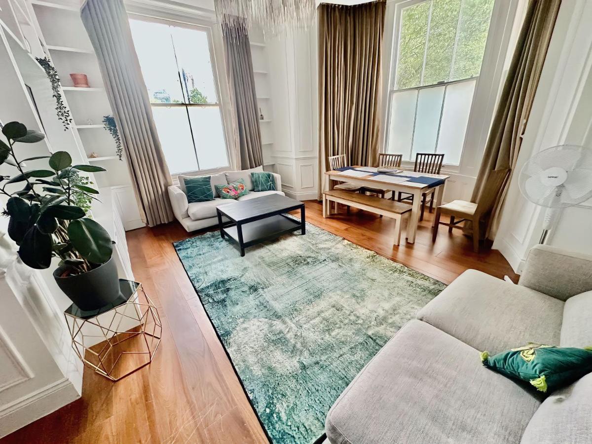 Apartment Luxurious 2-bedroom, 2-bathroom Paddington Retreat With En-suite Tv Bed *