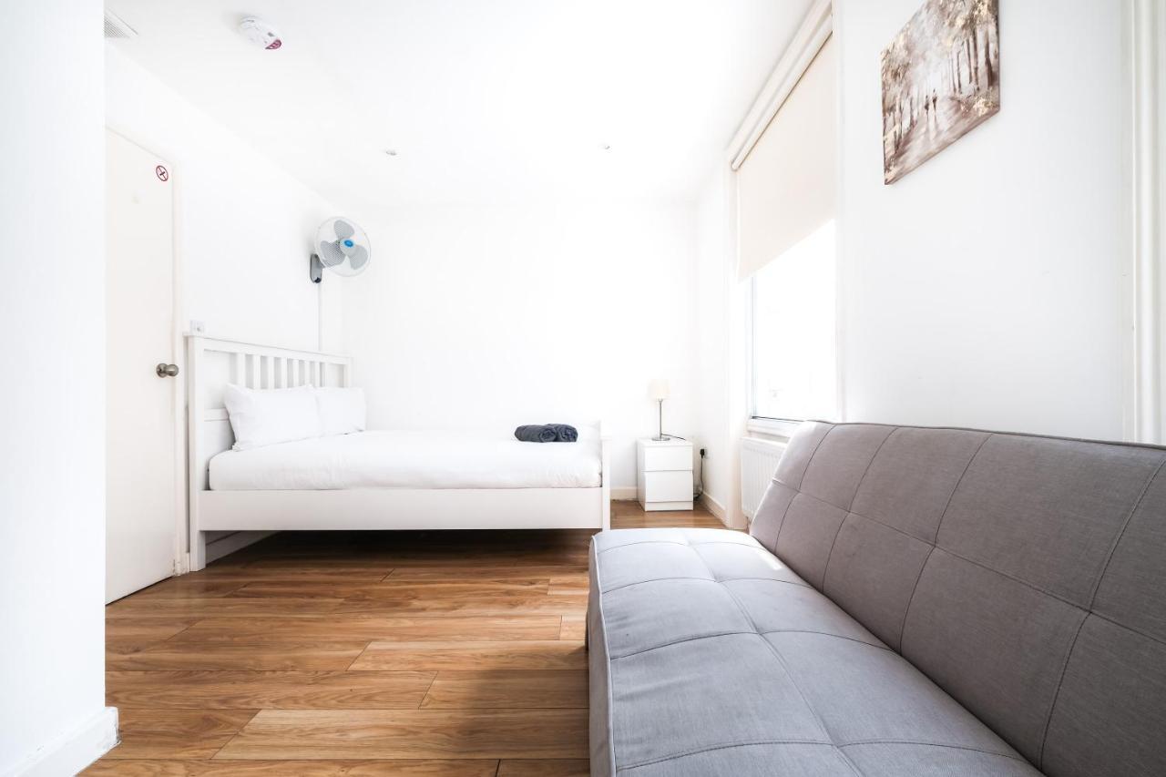 Grandeur 3 Bedroom Flat In London, Mayfair Hy3 Londen