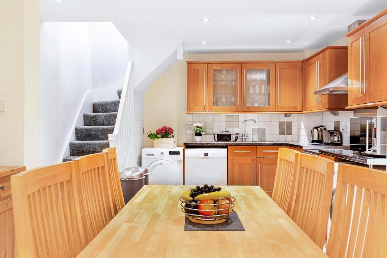Charming 4 Bed Town House With Roof Terrace Londres