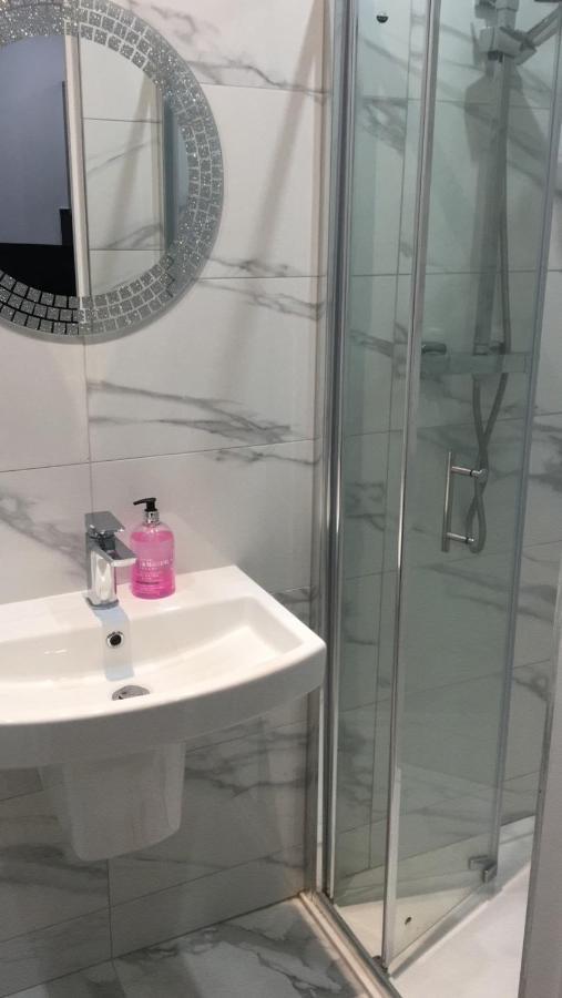 Grand Bleu - - Next To Piccadilly Line Tube Station & Brand New Facilities 4* Londres