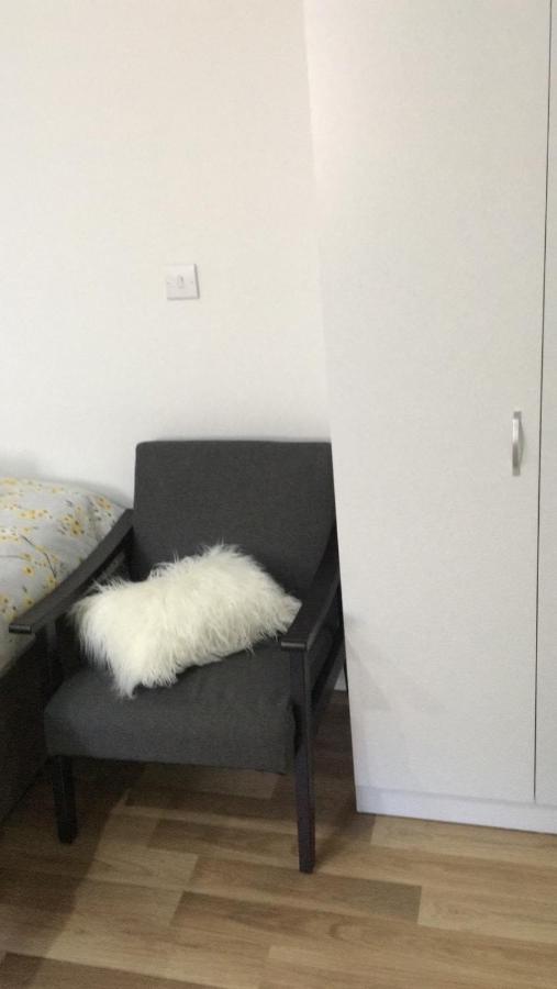 Grand Bleu - - Next To Piccadilly Line Tube Station & Brand New Facilities Hotel 4*