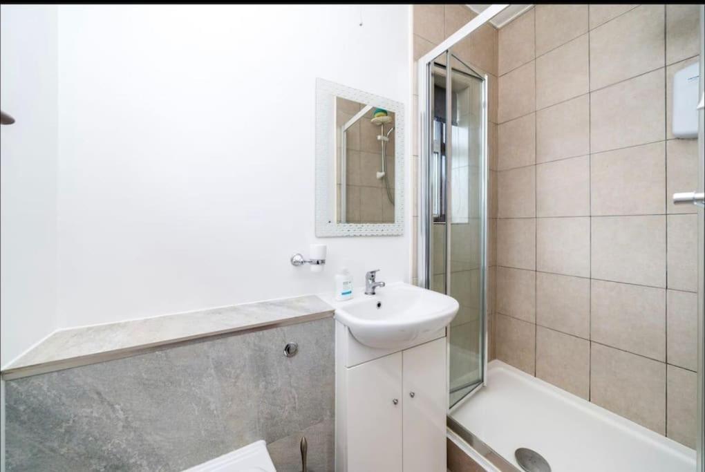 Apartamento Immaculate Spacious 3 Bedrooms Flat Wembley Park