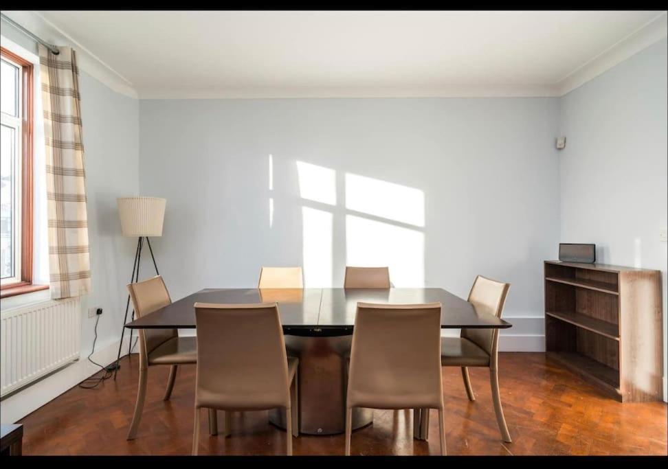 Apartamento Immaculate Spacious 3 Bedrooms Flat Wembley Park *