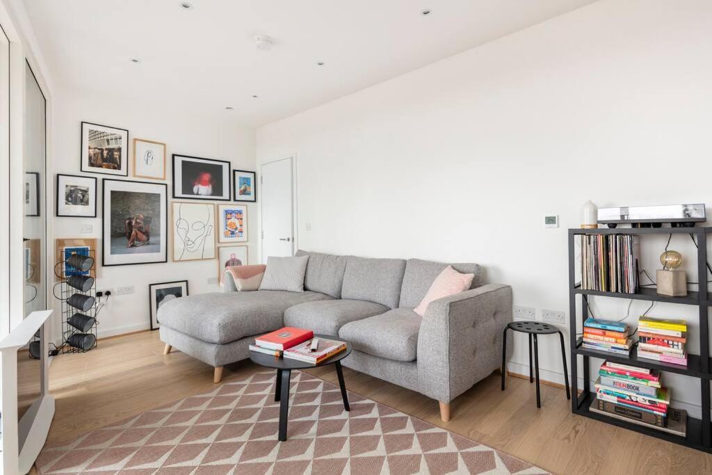 Cozy Flat In Hip East