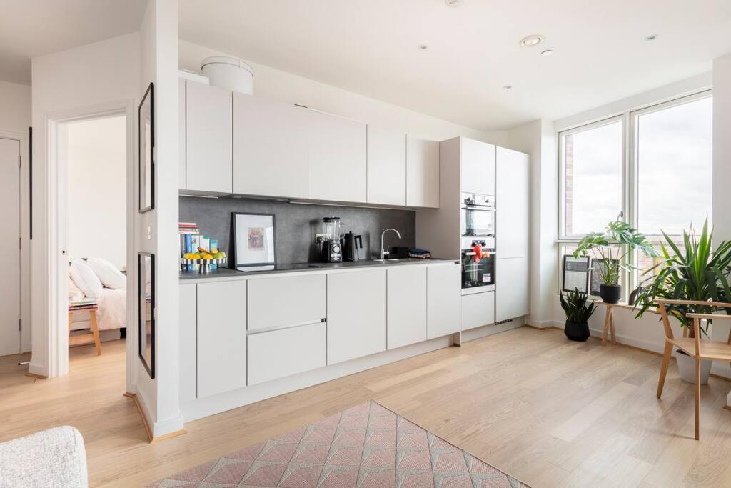 Cozy Flat In Hip East *