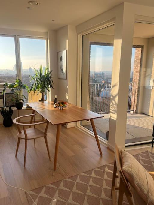Cozy Flat In Hip East