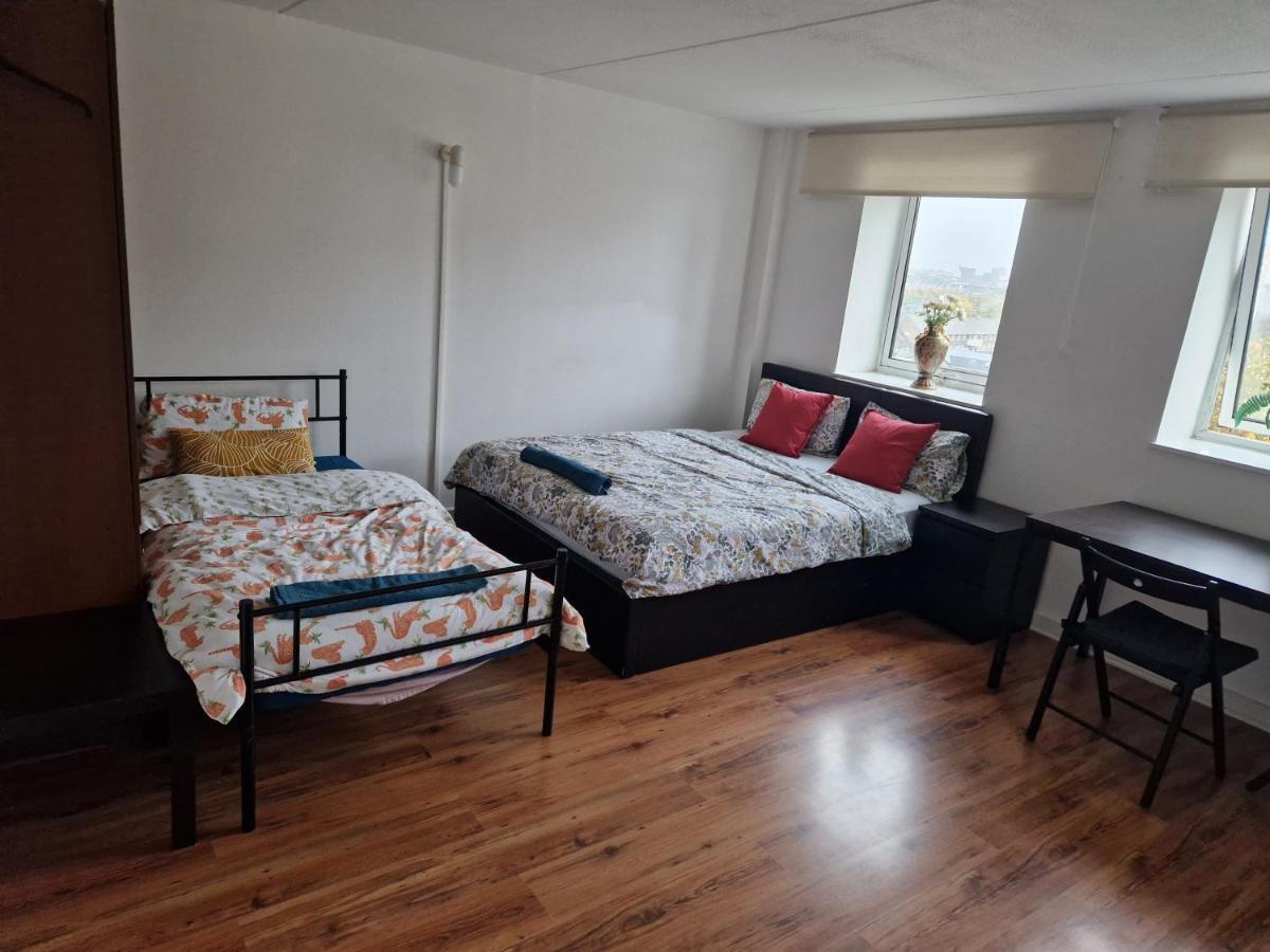 Accommodatie bij particulieren Twin Bed For Guests *