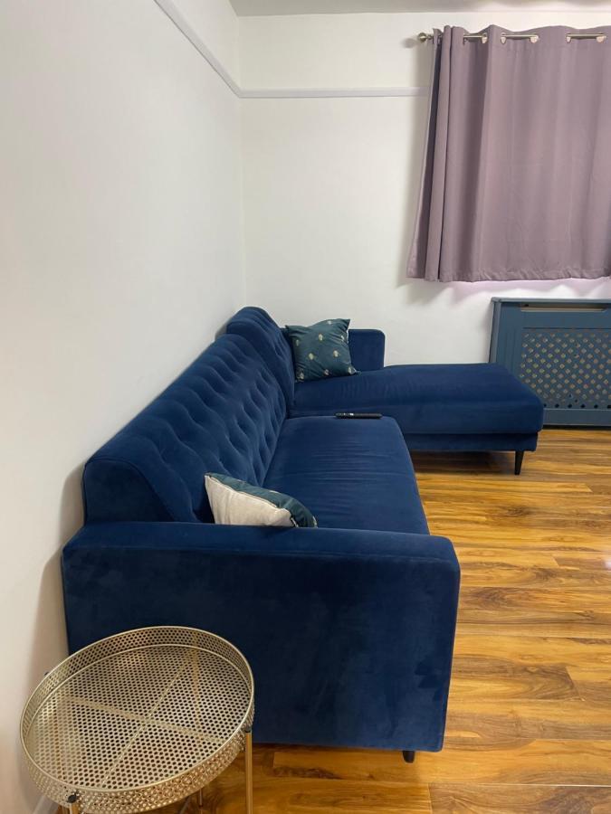 Elegant 2 Bedroom Flat In Chiswick Near Tube Stations * Londres