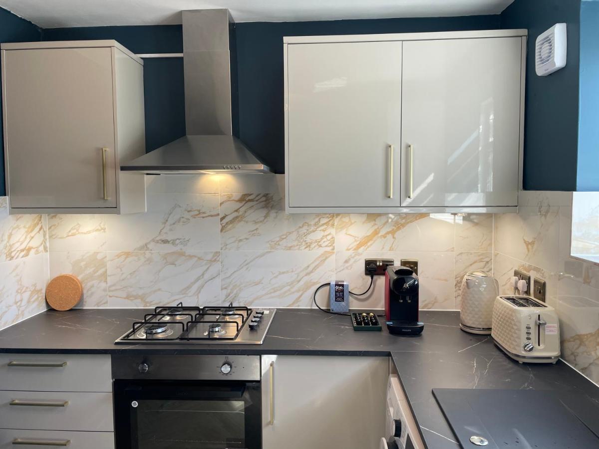 Elegant 2 Bedroom Flat In Chiswick Near Tube Stations * Londres