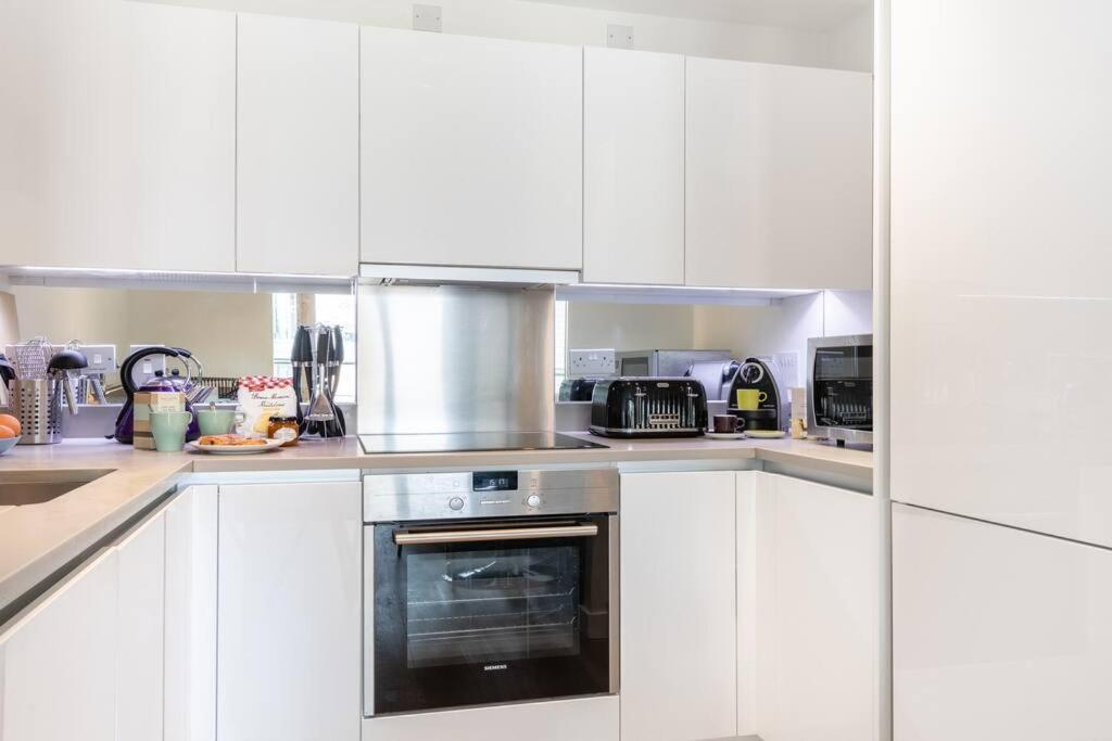 Modern & Comfortable Flat - Tobacco Dock - Wapping * Londres