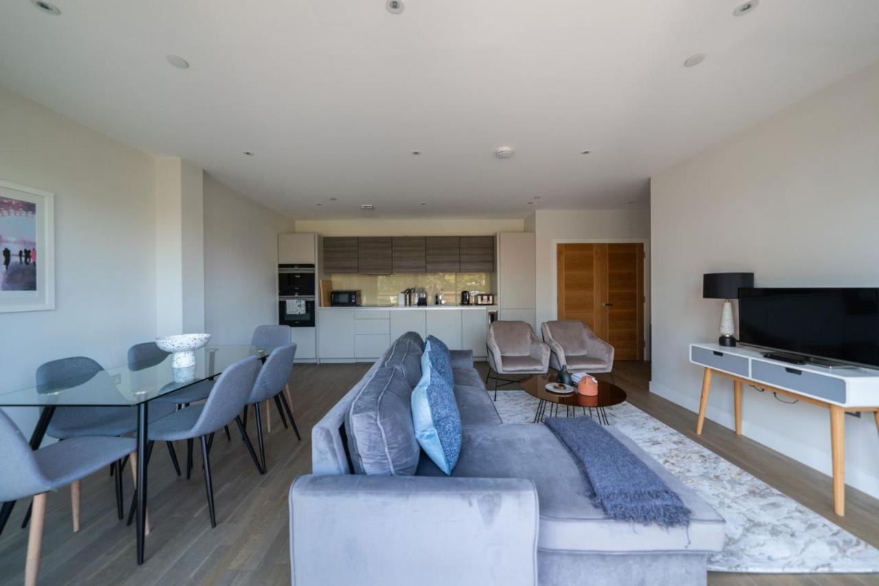 The Hampstead Hideout - Glamorous 3bdr Flat With Balcony * London
