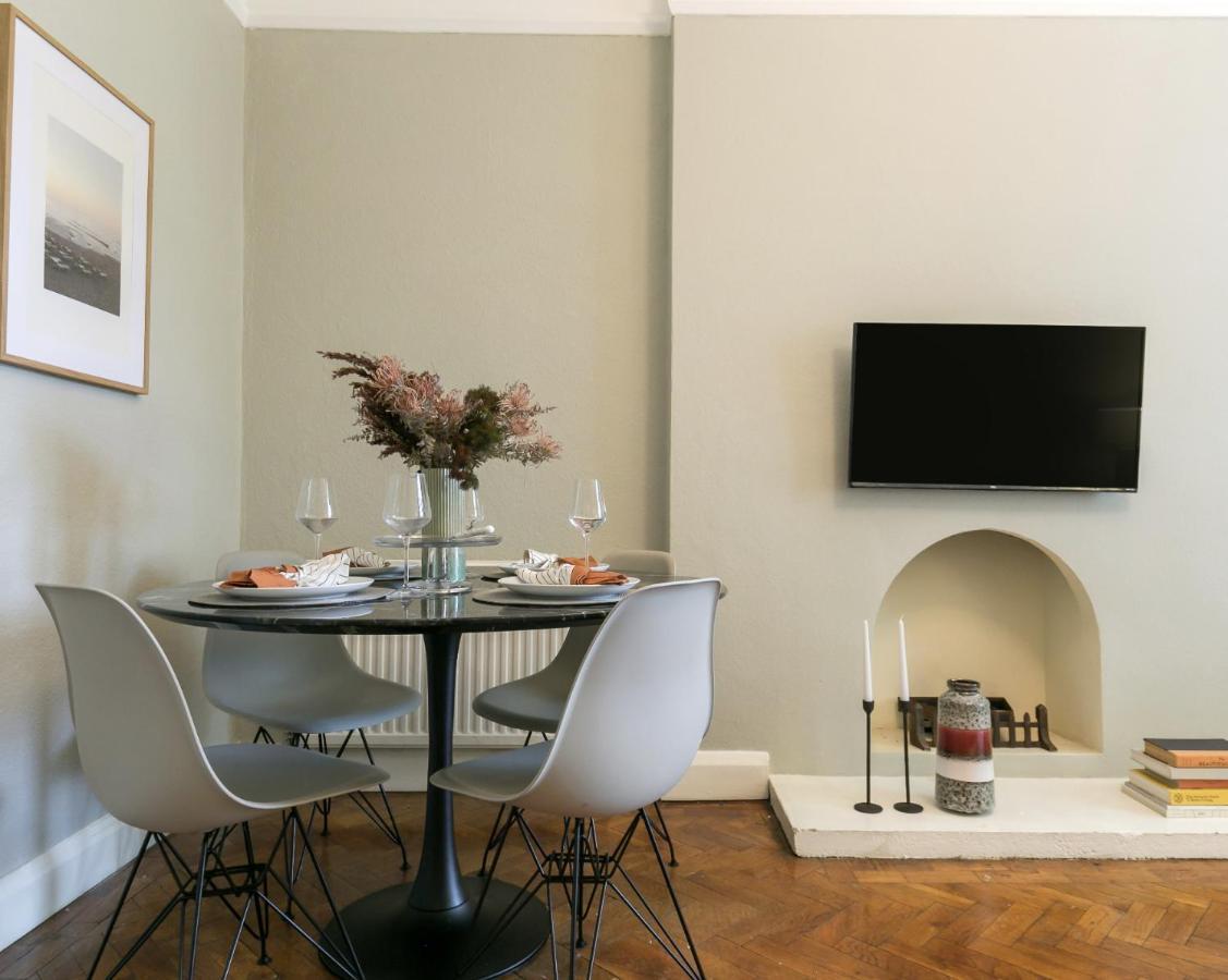 Chic 1 Bedroom In Bloomsbury, Sleeps 4 Apartment *