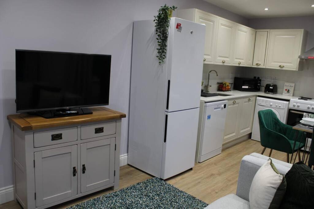 Lavish Near Wembley Stadium Apartment London