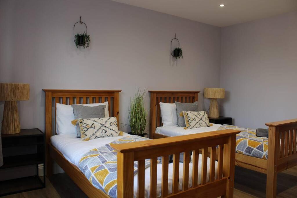 Lavish Near Wembley Stadium Apartment