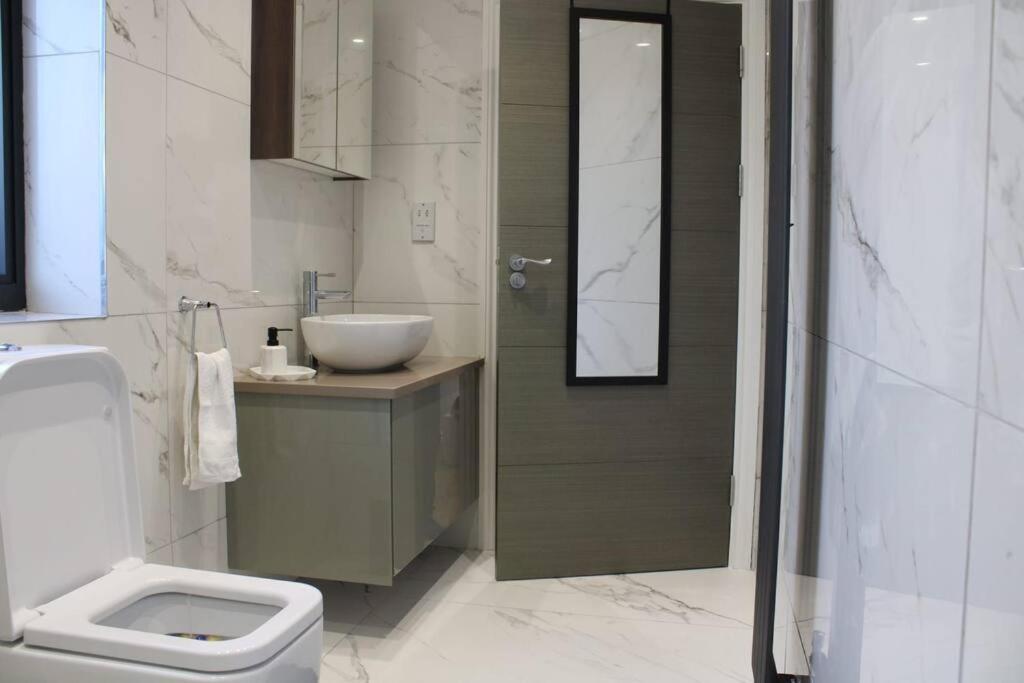 Lavish Near Wembley Stadium London