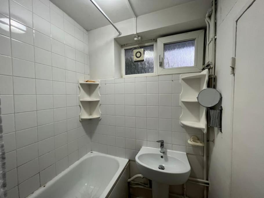 Entire In Kings Cross Apartment