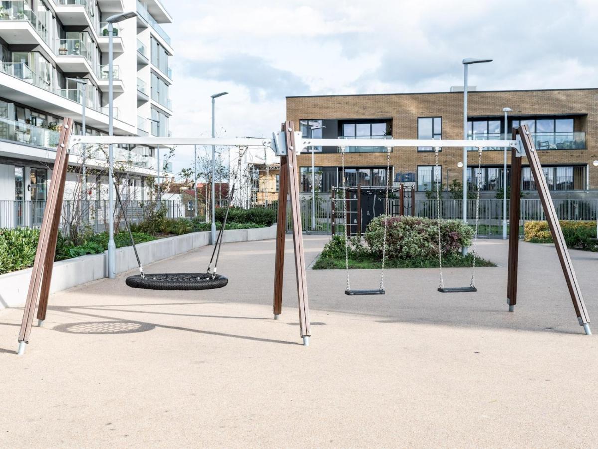Pass The Keys Breathtaking 2 Bed 2 Bath Greenwich Riverside Flat Londres
