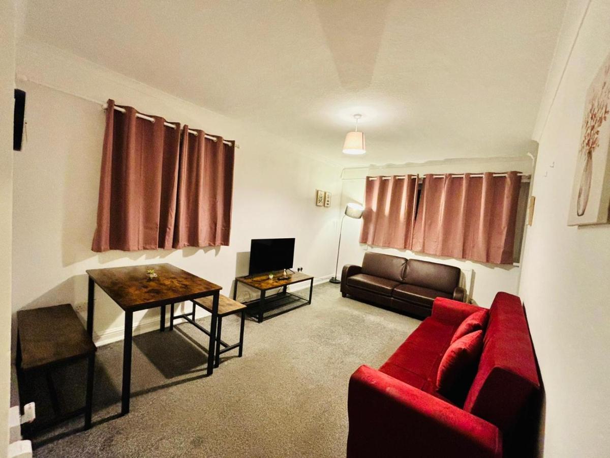 Entire In Kings Cross * London
