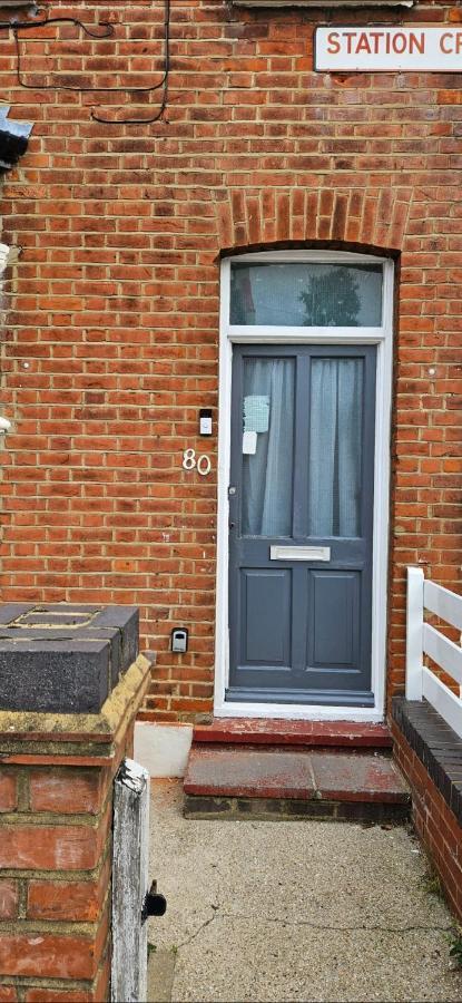 3 Bedroom House In Tottenham 10 Mins Walk From Seven Sisters Station Apartamento *