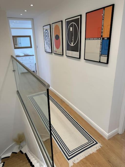 Stylish, Smart & Fun 4 Bed Londres
