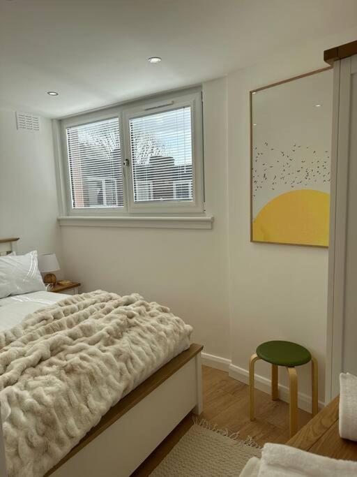 Stylish, Smart & Fun 4 Bed Londres