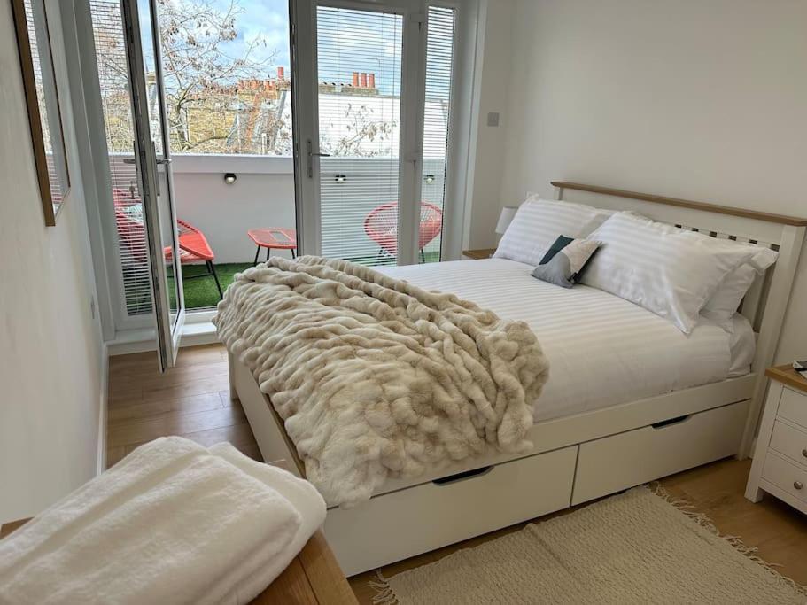 Stylish, Smart & Fun 4 Bed Apartamento