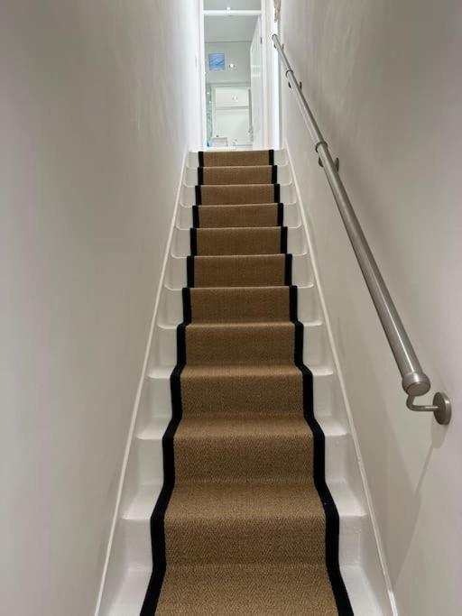 Stylish, Smart & Fun 4 Bed Apartamento *