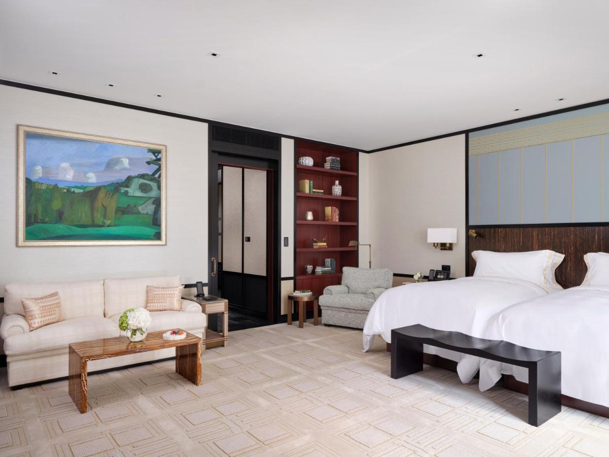 The Peninsula 5*